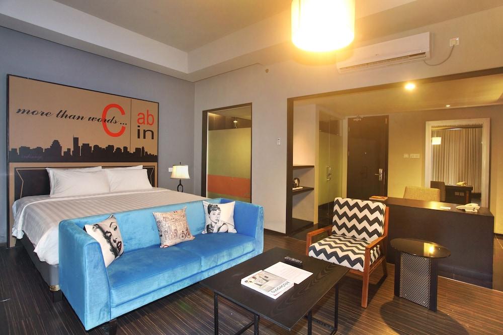 Cabin Hotel Jakarta Exterior foto