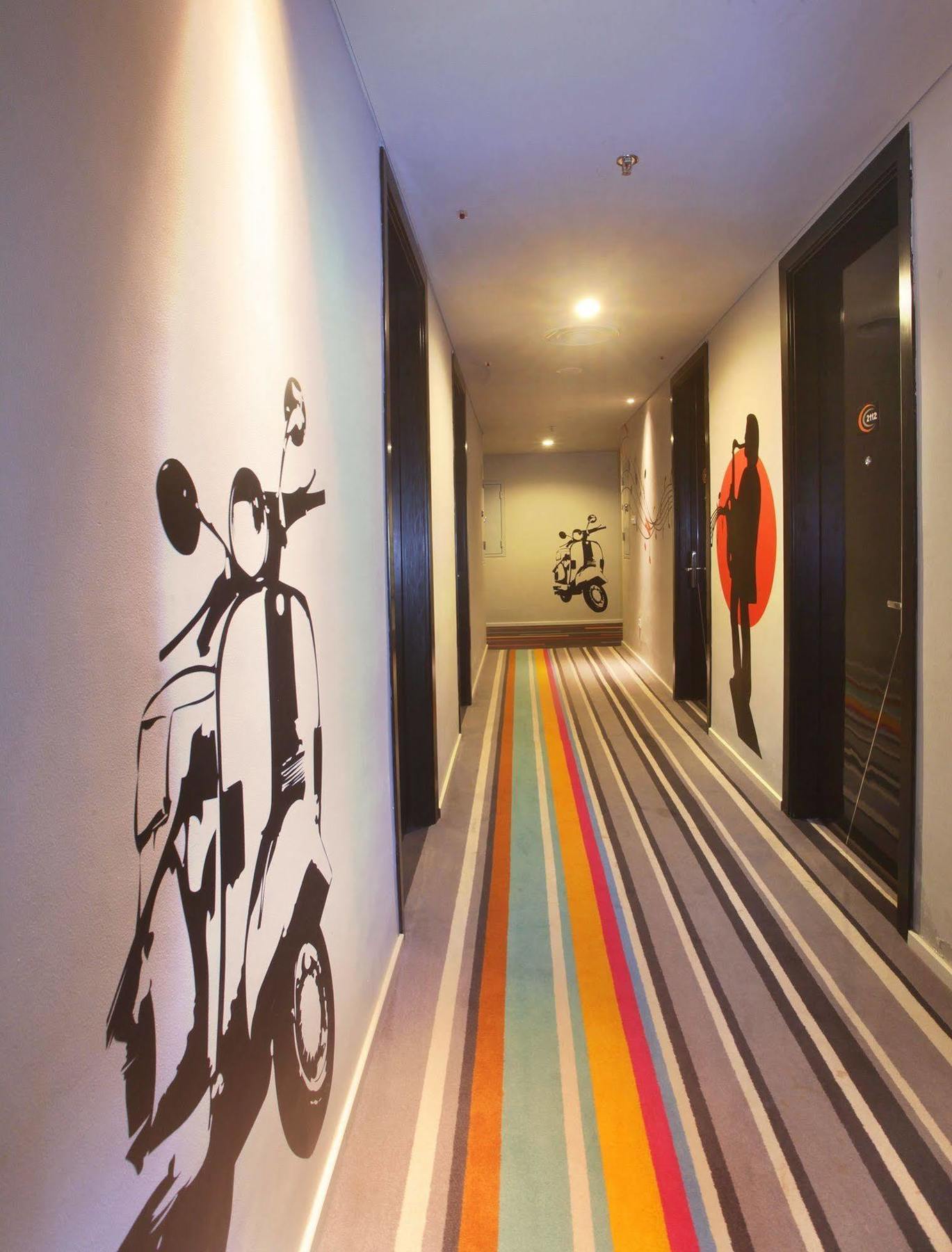 Cabin Hotel Jakarta Exterior foto